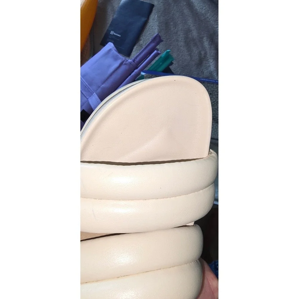 Vionic Maya sandal cream sz 8 womens orthodic sandal style and comfort